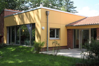 Erweiterung und Modernisierung einer Kindertagesstätte in Norderstedt<br>Bauzeit: 2016-2019 <br>Leistungsspektrum: HOAI Phase: 1-7