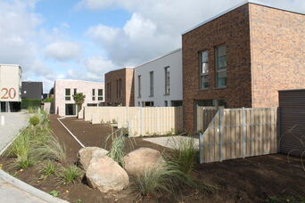Neubau eines Mehrfamilienhauses mit 35 WE und 18 Reihenhäusern in Scharbeutz <br>Bauzeit: 2016-2017 <br>Leistungsspektrum: HOAI Phase: 1-9