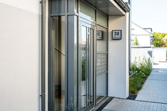Neubau von Wohnanlagen in 1. &amp; 2. Reihe in Lübeck <br>Bauzeit: 2017-2019 <br>Leistungsspektrum: HOAI Phase: 1-9