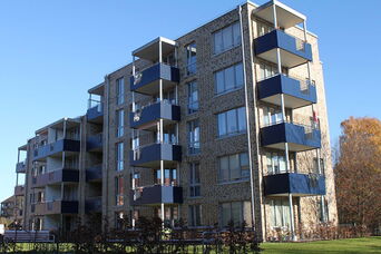 Neubau von 2 Wohngebäuden und 63 altengerechten / barrierefreien Wohnungen in Lübeck <br>Bauzeit: 2012-2013<br>Leistungsspektrum: HOAI Phase: 1-9