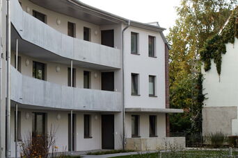 Neubau eines Mehrfamilienhauses mit 33 Wohneinheiten in Lübeck <br>Bauzeit: 2015-2016 <br>Leistungsspektrum: HOAI Phase: 1-6