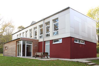 Neubau eines Trainings- / Umkleidebereich im Lübecker Ruder-Klub e.V. <br> Bauzeit: 2011 - 2012<br> Leistungsspektrum: HOAI Phase: 1-8