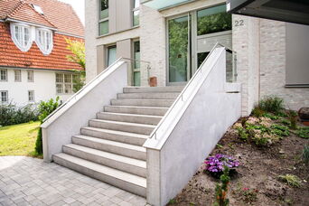 Neubau eines Mehrfamilienhauses mit 4 WE in Lübeck-Travemünde<br>Bauzeit: 2019 - 2020 <br>Leistungsspektrum: HOAI Phase: 1-8